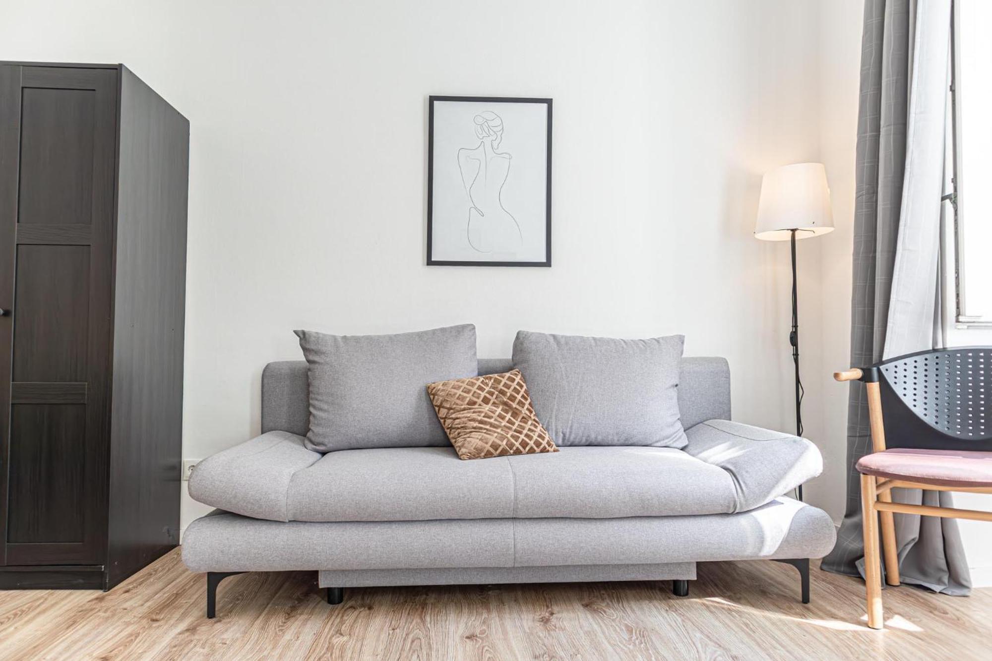Charming 1br Very